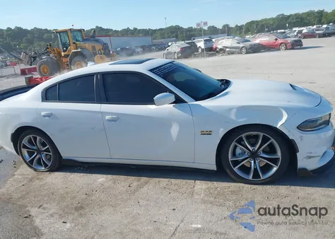 2016 Dodge Charger Road/Track z USA, uszkodzony, nr VIN 2C3CDXCT7GH242701